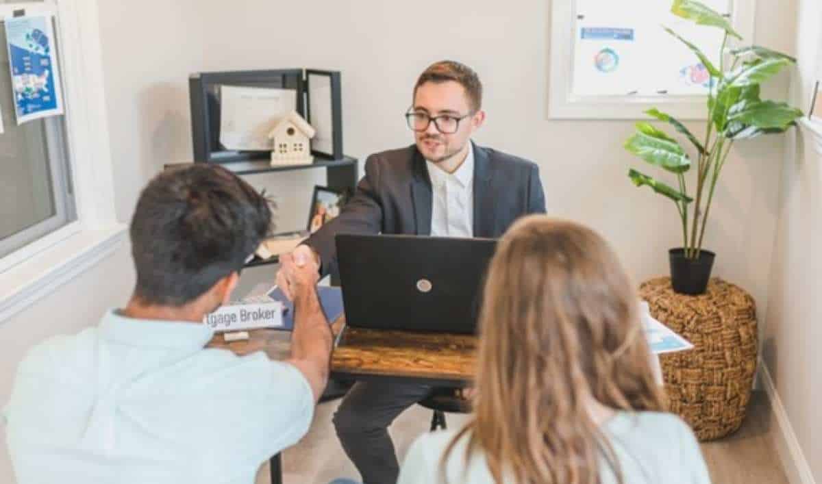 Building Long-Term Relationships, Not One-Time Deals